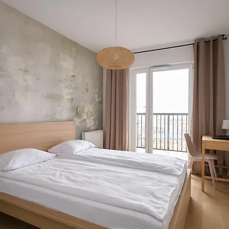 3-room Near The Main Railway Station Ma18 *