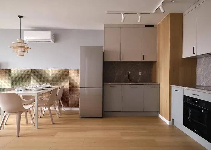 3-room Near The Main Railway Station Ma18 Vratislav